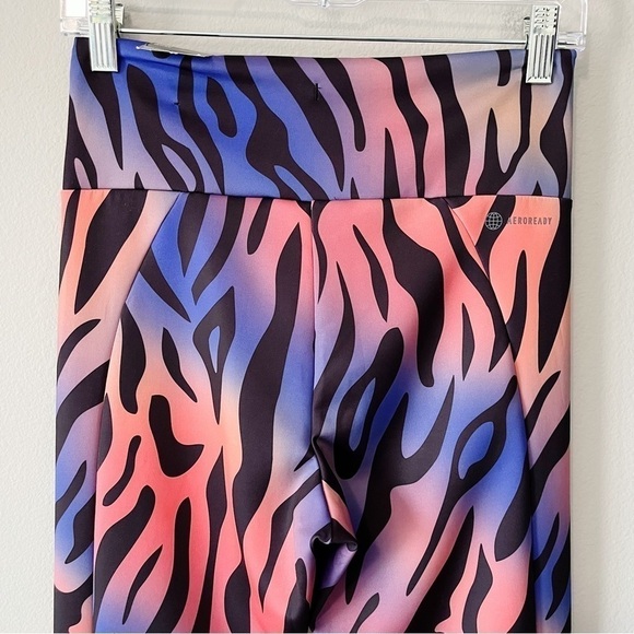 Adidas NWT Women’s Running Essentials Tiger Print 7/8 Tights AEROREADY Fabric S - Picture 8 of 15